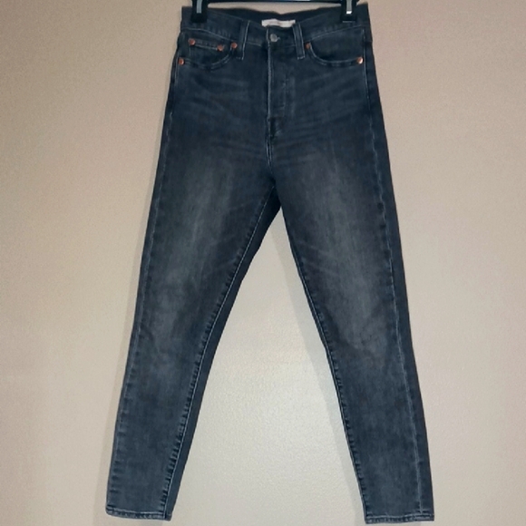 Levi's Wedgie Skinny Black Button Front Jeans - Picture 1 of 5
